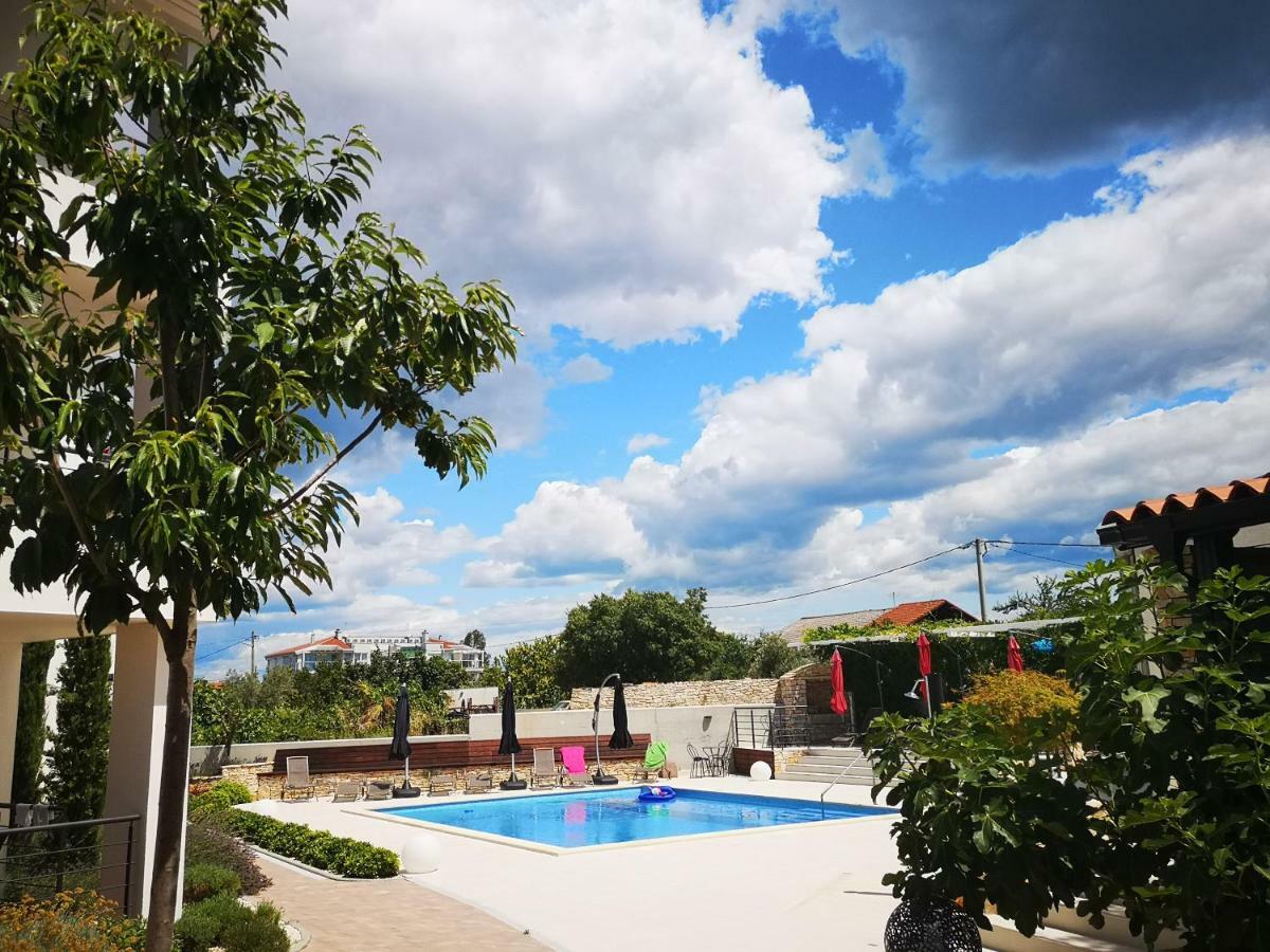 Villa Anja Peroj Exterior photo